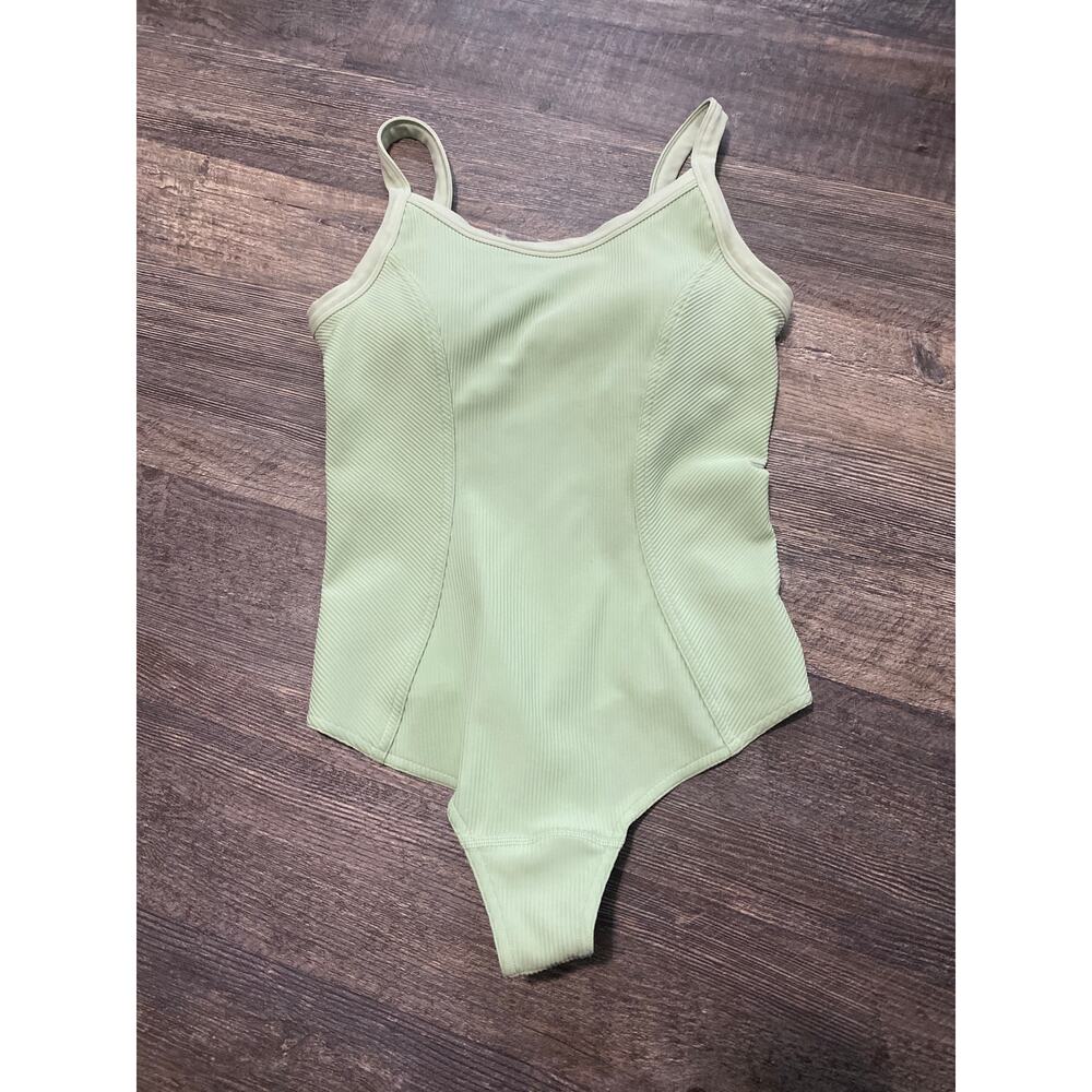 Lululemon Ribbed Bodysuit Size 4